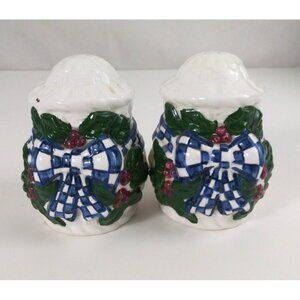Vintage 1998 CBK Basketweave Christmas Holly Wreath Salt & Pepper Shakers